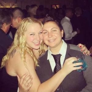 Meet your Posher, Danielle